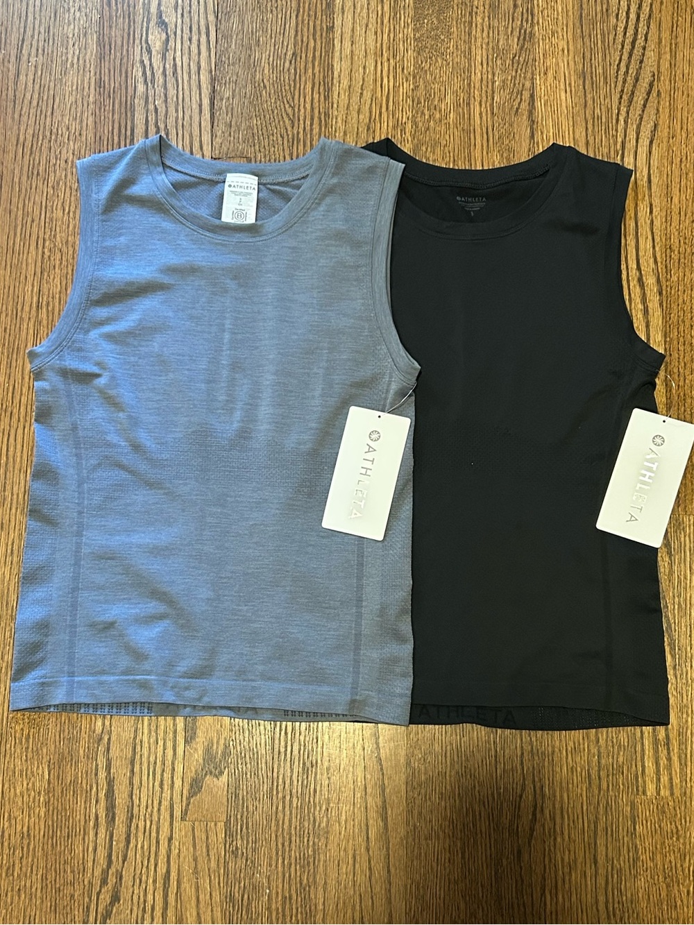 NWT Athleta Momentum Flex Muscle Tank Bundle Gray Black Size Small UPF 40+